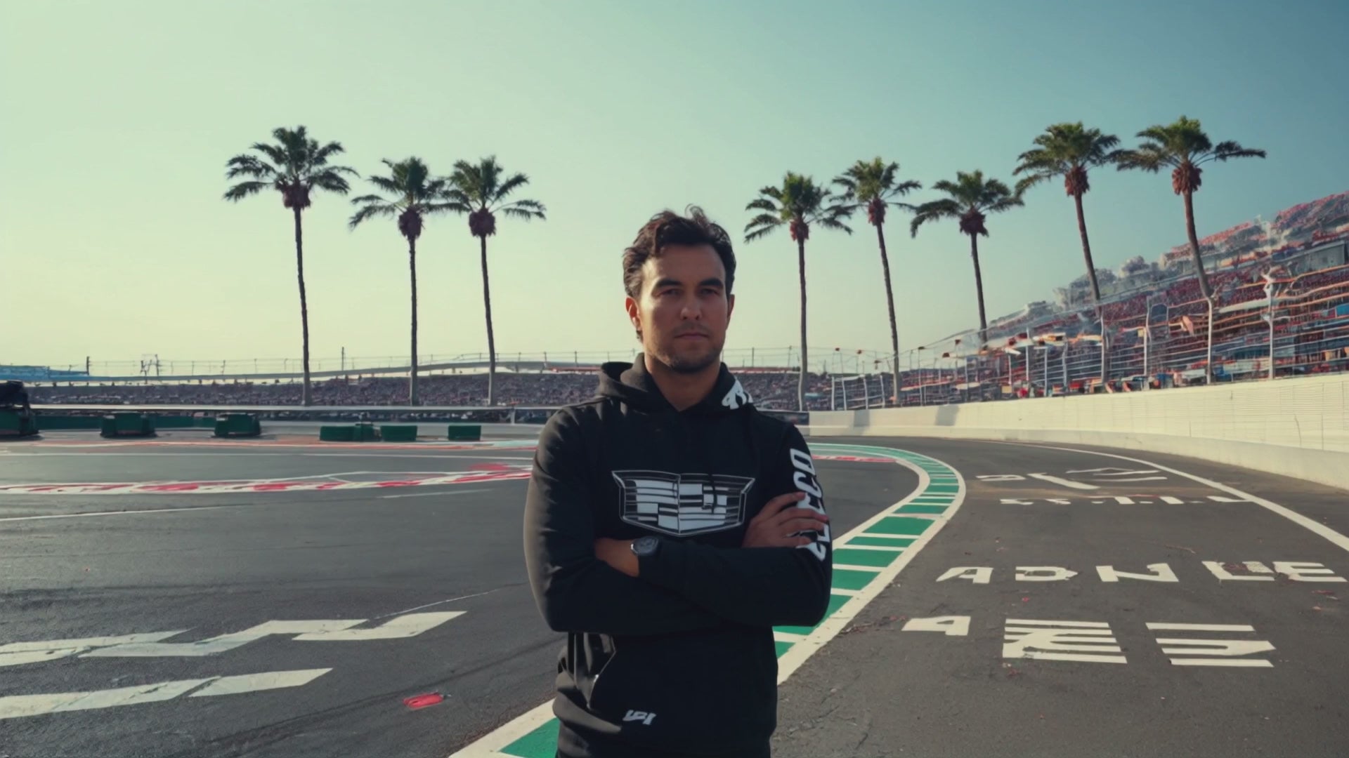 Cargar video: CHECO PEREZ
